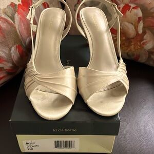 Liz Claiborne Massey size 9.5
